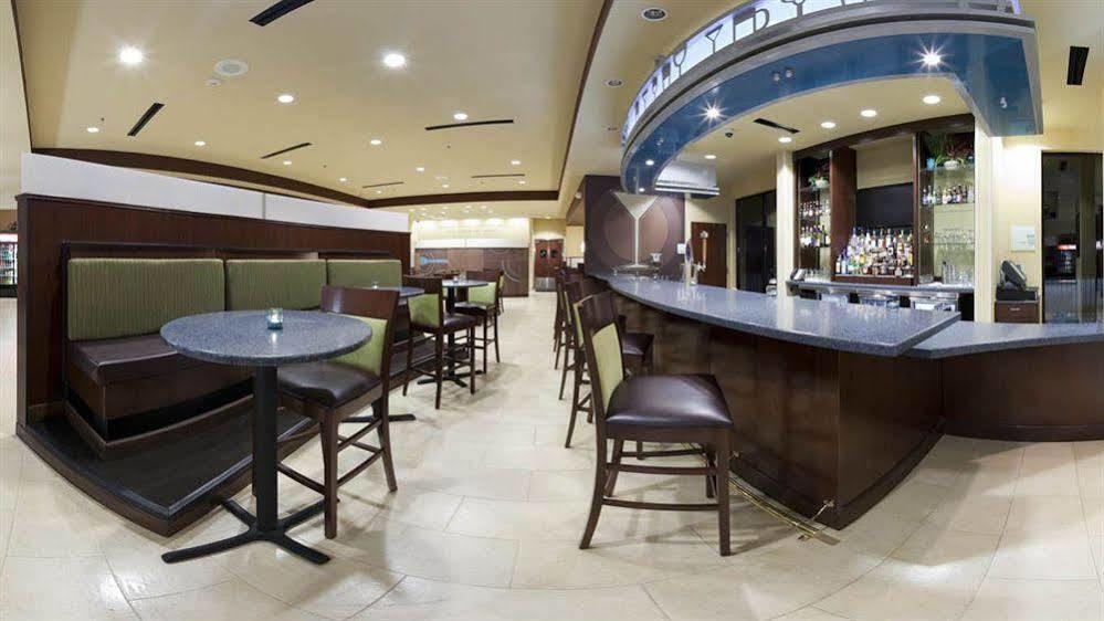 Holiday Inn Saint Louis-Fairview Heights By Ihg Bagian luar foto